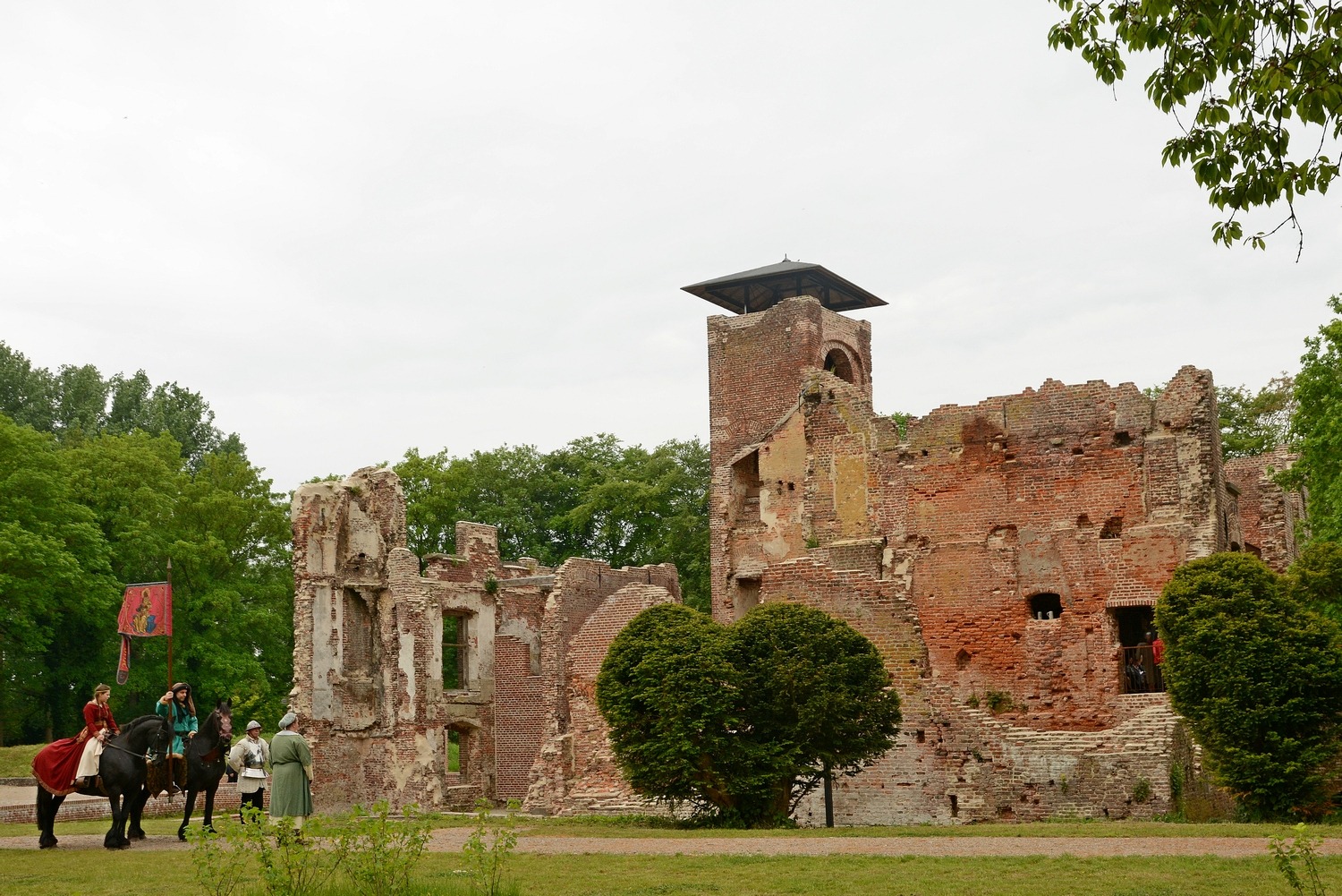 Ontdek de magische Kasteelruïne Bleijenbeek (gratis open dag)